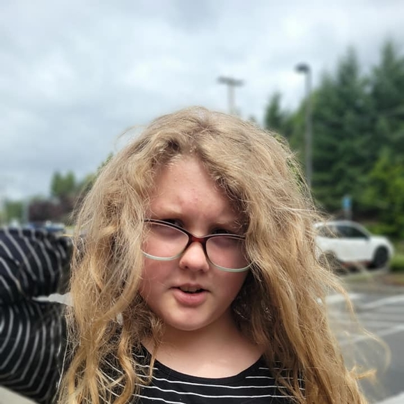 Meet your Posher, Terri - Picture 1 of 1